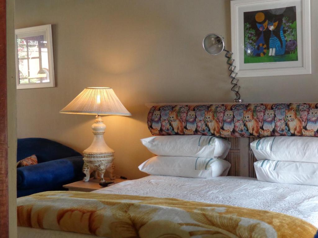 Treetops & Treats Guest House Pretoria-Noord Habitación foto